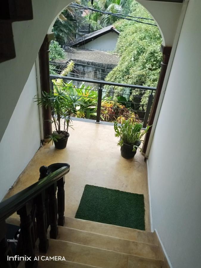 Manidi Villa Unawatuna Extérieur photo