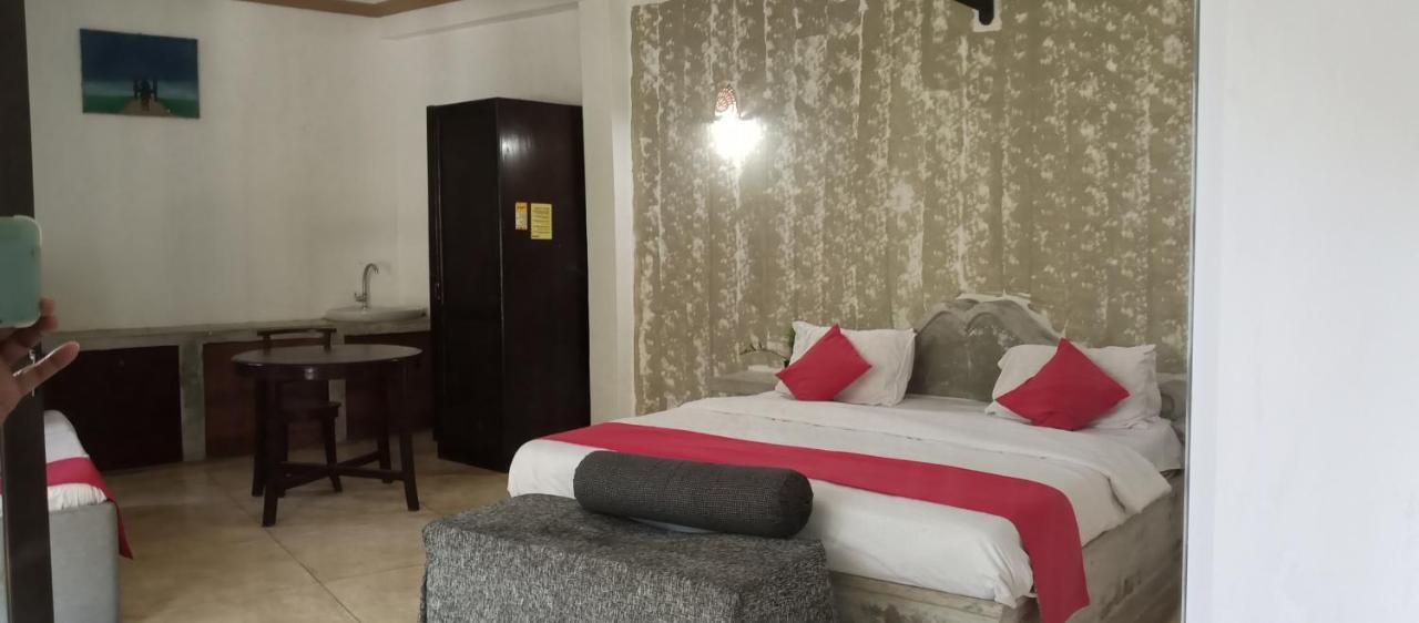 Manidi Villa Unawatuna Extérieur photo